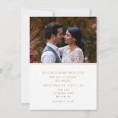 Minimalistisch Elegant Goud Moderne Foto Huwelijk Kaart (Achterkant)