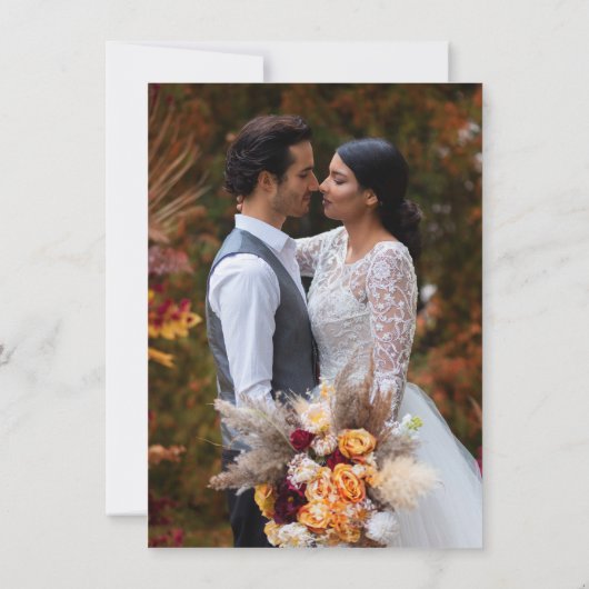 Minimalistisch Elegant Goud Moderne Foto Huwelijk Kaart (Achterkant)