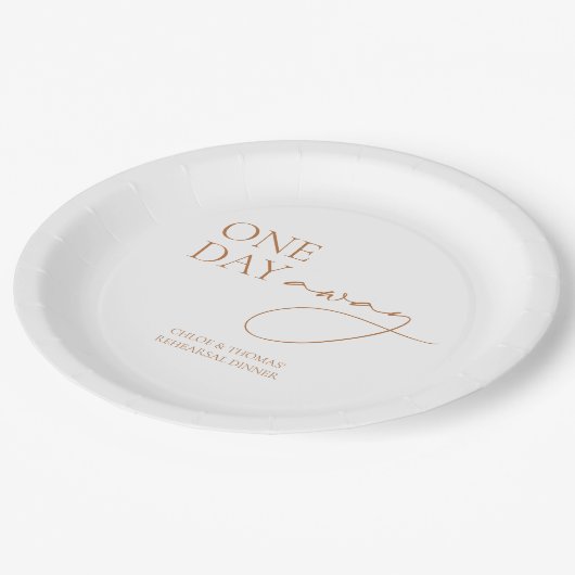 Minimalistisch Elegant repetitie diner wit Papieren Bordje (Gekanteld)