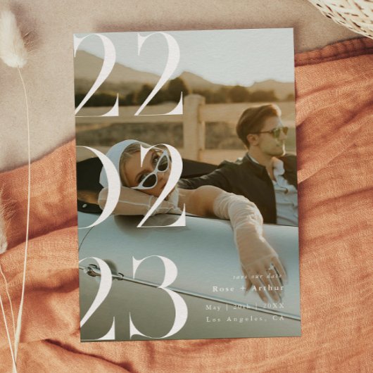 Minimalistisch en chic zwart-wit Save the date Kaart