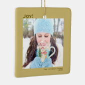 Minimalistisch feestelijke feestdag met feestelijk keramisch ornament (Rechts)