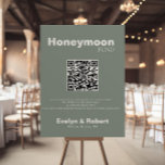 Minimalistisch formeel Groen Bond Honeymoon Fonds Poster<br><div class="desc">Dit minimalistische formele groene huwelijkshuwelijkshuwelijksfonds is perfect voor een rustige bruiloft. Het ontwerp kenmerkt een mooie doopvont in een groene achtergrond om de doopvont te versieren.</div>