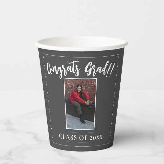 Minimalistisch fotoafstudeerfeest | Grijs Papieren Bekers (Voorkant)