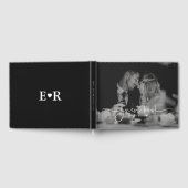 Minimalistisch fotoscript monogram bruiloft | Zwar Gastenboek (Volledig)