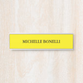 Minimalistisch geel, modern deurbordje (Voorkant)