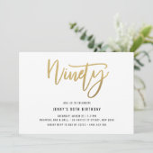 Minimalistisch Gold Foil 90th Birthday Invitation Kaart (Staand voorkant)