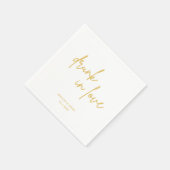 Minimalistisch Gold Script Drink in Love Wedding Servet (Hoek)