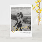 Minimalistisch Gold Script Photo Our Vow Kaart (Gele Bloem)