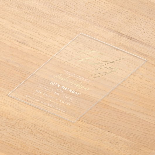 Minimalistisch goud Elegant Script 30e verjaardag Acryl Uitnodigingen (Laagn)