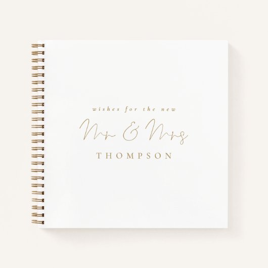 Minimalistisch gouden script Mr. Mrs. Wedding Gast Notitieboek (Voorkant)