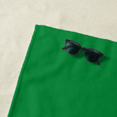 Minimalistisch Groen Monogram Aangepaste Beach Tow Strandlaken (In situ)