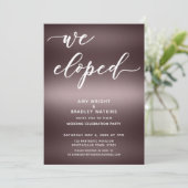 Minimalistisch handschrift 'We Eloped' over roze g Kaart (Staand voorkant)