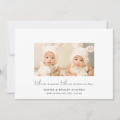 Minimalistisch Hoe meer de merrier twins foto Aankondiging (Voorkant)