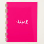 Minimalistisch hot pink custom jaar tekst monogram planner<br><div class="desc">Minimalistische hot pink fuchsia magenta en witte aangepaste naam tekst monogram initialen eenvoudige moderne elegante gepersonaliseerde Planner. Volledig aanpasbare witte tekst op een hete roze effen kleur achtergrond. U kunt het personaliseren met bedrijfsnaam,  jaar,  initialen,  monogram,  enz</div>