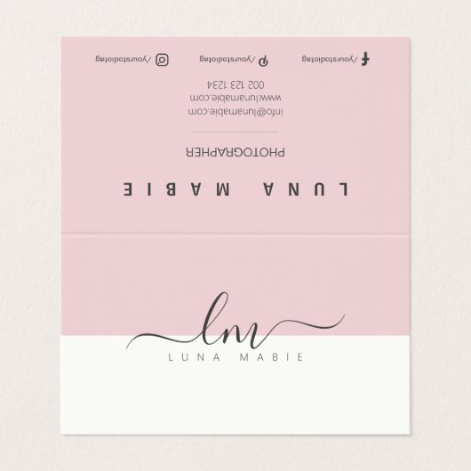 Minimalistisch kalligrafen voor roze en witte kall visitekaartje (Buitenkant ongevouwen)