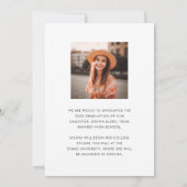 Minimalistisch kalligrafiescript Twee Foto Afstude Aankondiging (Achterkant)