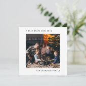 Minimalistisch kerstfeest toen waren er vijf gezin feestdagenkaart (Staand voorkant)