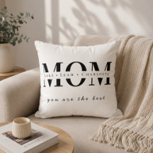 Minimalistisch kussen met naam moeder op maat