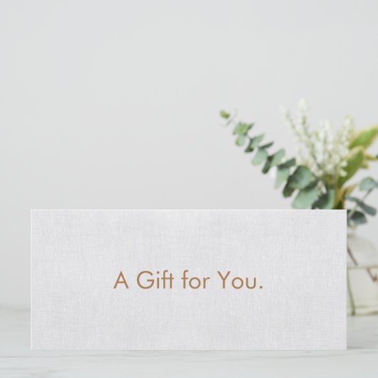 Minimalistisch lichtgrijs cadeaubon (Staand voorkant)