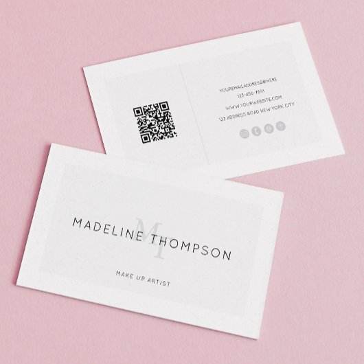Minimalistisch lichtgrijs monogram QR-code Visitekaartje