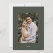 Minimalistisch liefdeshuwelijk foto donkergroen feestdagenkaart (Achterkant)