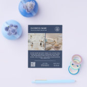 Minimalistisch Logo Foto QR-code Marineblauw Zakel Flyer (Enkel)