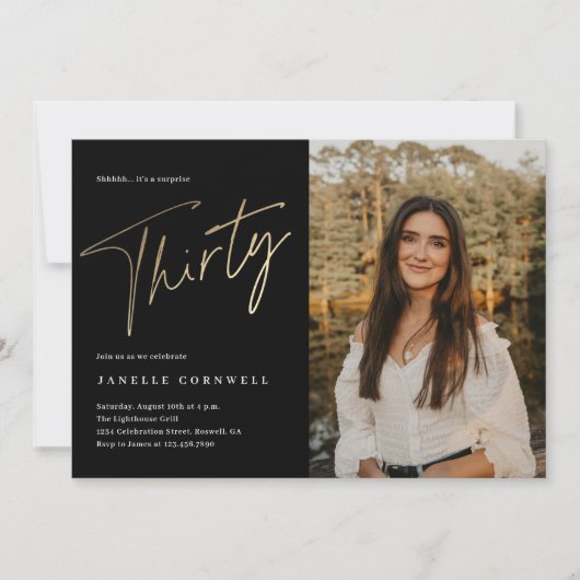 Minimalistisch Manuscript Black en Gold 30th Birth Kaart (Voorkant)