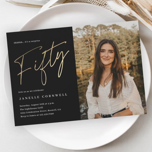 Minimalistisch Manuscript Black en Gold 50th Birth Kaart