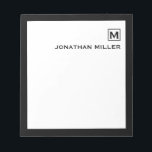 Minimalistisch Masculinair Initiaal en naam Notitieblok<br><div class="desc">Dit elegante,  eenvoudige notitieblok kenmerkt klassieke bloktypografie uw initiaal en naam of douanetekst van uw keus.</div>