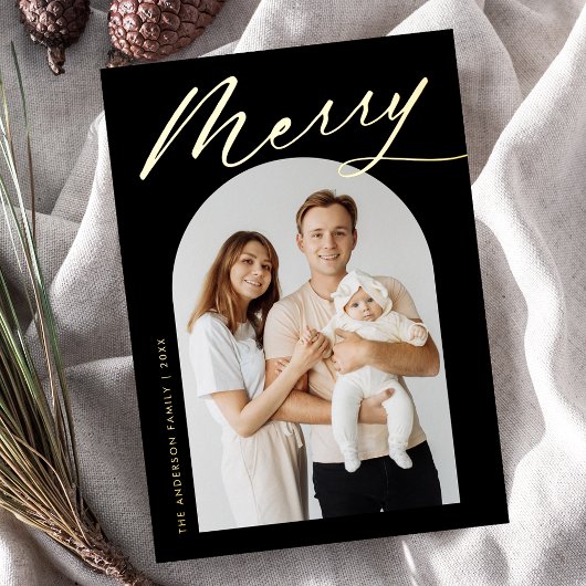 Minimalistisch Merry Black en Gold Script 2 Foto Folie Feestdagenkaart