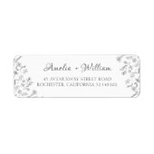 Minimalistisch modern bloemig trouwadres etiket (Voorkant)