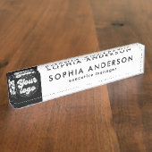 Minimalistisch Modern Custom Business Logo Medewer Naambordje (Zijkant)