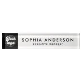 Minimalistisch Modern Custom Business Logo Medewer Naambordje (Voorkant)