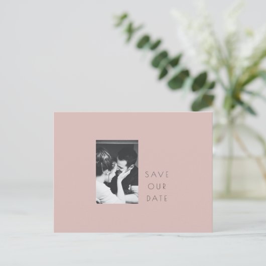 Minimalistisch Modern Dusty Blush Photo Save the D Briefkaart (Staand voorkant)