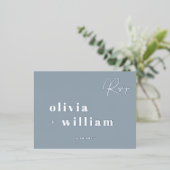 Minimalistisch Modern Elegant Dusty Blue Silver RS Folie Uitnodiging Briefkaart (Staand Voorkant)