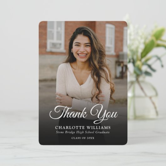 Minimalistisch modern foto Afstuderen Bedankkaart (Staand voorkant)