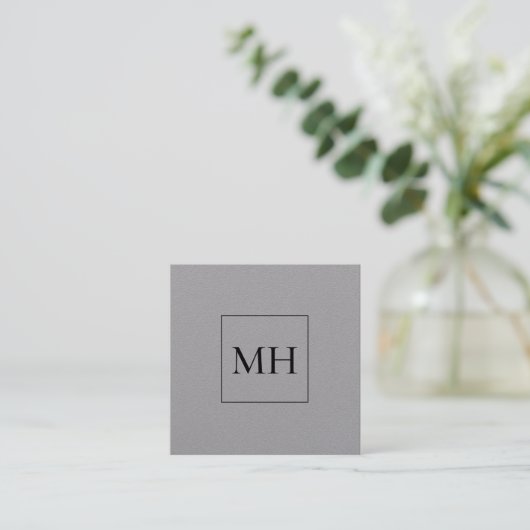Minimalistisch modern Initiaal Monogram Kraft Vierkante Visitekaartje (Staand voorkant)
