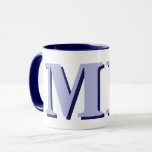 Minimalistisch modern Initiaal monogram Mok<br><div class="desc">Marineblauw minimalistisch modern Initiaal monogram Mok. Creëer uw eigen gepersonaliseerde mok met aangepaste initiaal naam.</div>