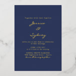 Minimalistisch modern marinesultaat blauw handschr folie uitnodiging<br><div class="desc">Minimalistisch modern marinesultaat blauw bruiloft gouden olie-uitnodiging</div>