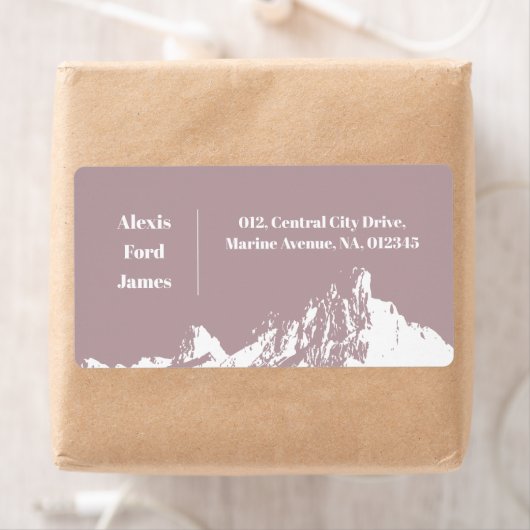 Minimalistisch Modern Mountain Bord Roze Etiket (Insitu)
