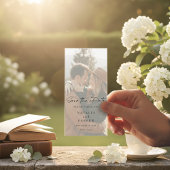 Minimalistisch modern script bladwijzer foto save the date