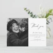 Minimalistisch modern script foto-bruiloft bedankkaart (Staand voorkant)
