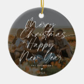 Minimalistisch Modern Script Vrolijke Kerstfoto Keramisch Ornament (Voorkant)