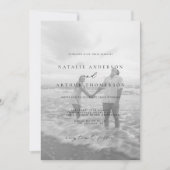 Minimalistisch modern script zwart-wit huwelijk kaart (Voorkant)