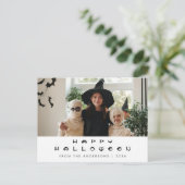 Minimalistisch Modern Spooky Happy Halloween 1 Fot Feestdagenkaart (Staand voorkant)