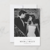 Minimalistisch modern Typografie-fotohuwelijk Bedankkaart (Voorkant)