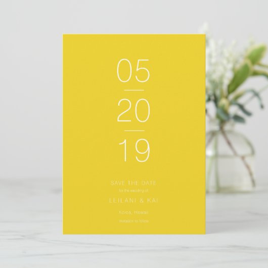 Minimalistisch Modern Yellow Save the Date Kaart (Staand voorkant)