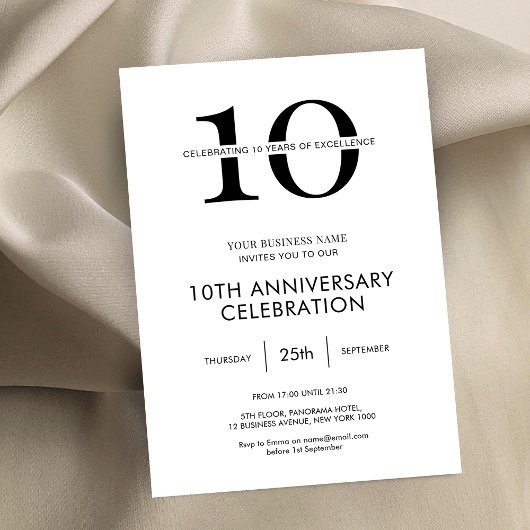 Minimalistisch modern zakelijk bedrijfsjubileum kaart