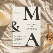 Minimalistisch modern zwart en ecru trouwmonogram kaart