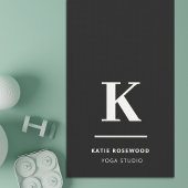 Minimalistisch modern zwart-wit monogram yogamat